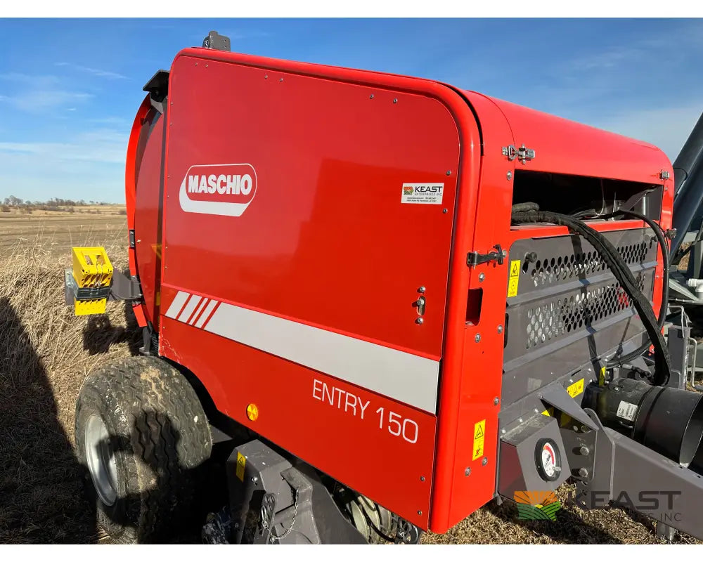Maschio Entry 150 Round Baler - Fixed Chamber 72’’ Wide Pickup Automatic Oiler Round Balers