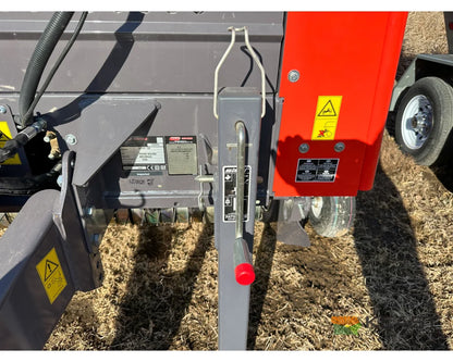 Maschio Entry 150 Round Baler - Fixed Chamber 72’’ Wide Pickup Automatic Oiler Round Balers