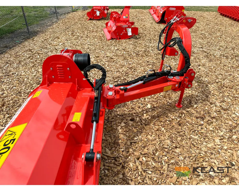 Maschio Giraffa M 120 / 140 / 160 / 180 Side Offset Flail Mowers Hydraulic Offset and Tilt Flail Mowers