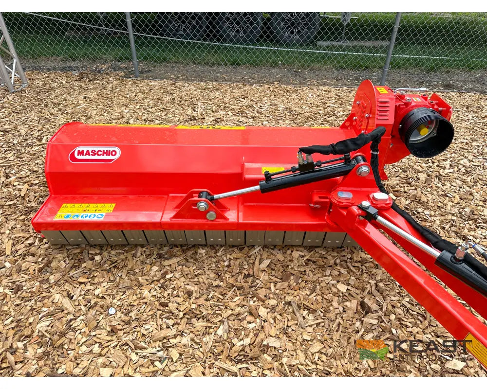 Maschio Giraffa M 120 / 140 / 160 / 180 Side Offset Flail Mowers Hydraulic Offset and Tilt Flail Mowers