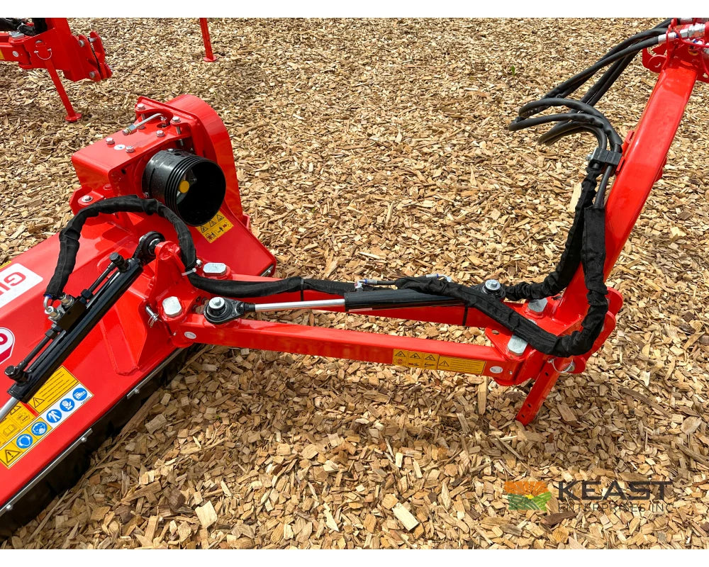 Maschio Giraffa S 120 / 140 / 160 Side Offset Flail Mowers Hydraulic Offset and Tilt Flail Mowers