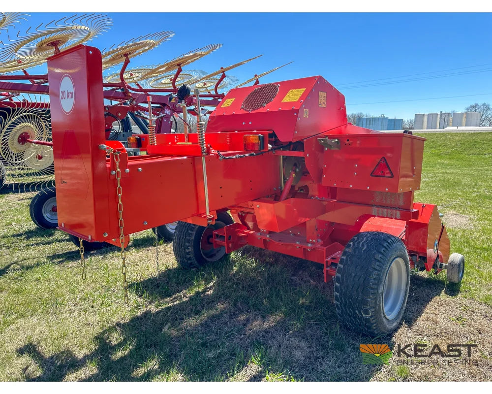 Maschio Pitagora Square Baler - Double Knot String Knotter Hydraulic Pickup Adjustment Square Balers