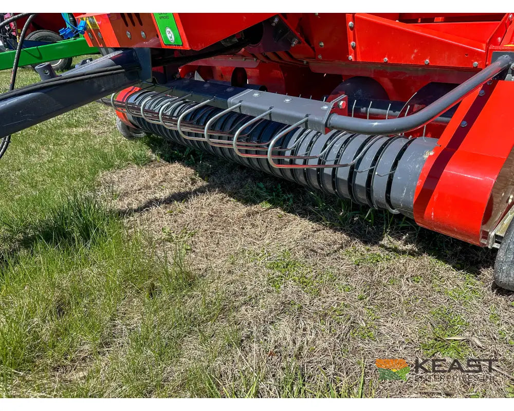 Maschio Pitagora Square Baler - Double Knot String Knotter Hydraulic Pickup Adjustment Square Balers