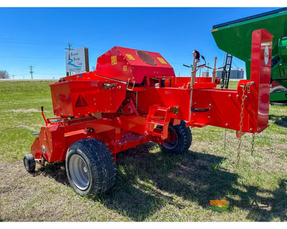 Maschio Pitagora Square Baler - Double Knot String Knotter Hydraulic Pickup Adjustment Square Balers
