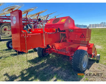Maschio Pitagora Square Baler - Double Knot String Knotter Hydraulic Pickup Adjustment Square Balers