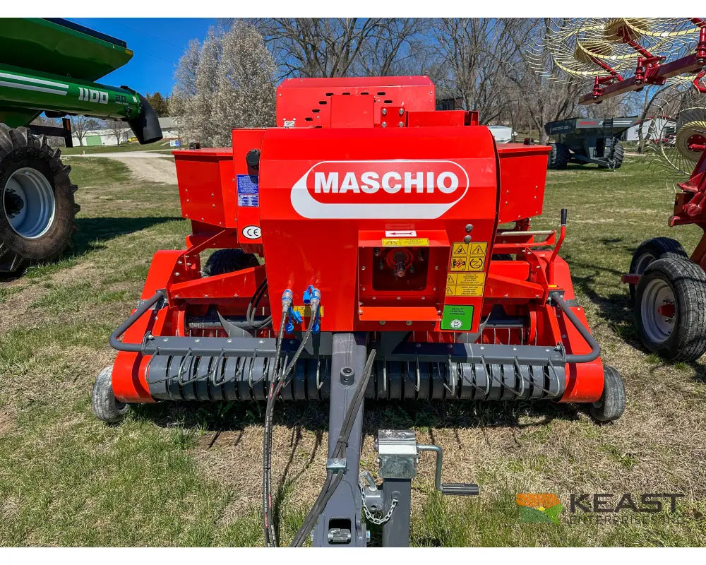 Maschio Pitagora Square Baler - Double Knot String Knotter Hydraulic Pickup Adjustment Square Balers
