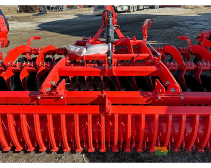 Maschio Veloce 400 Field Disc - 13’ 2’’ Working Width 32 Discs Cage Roller Discs