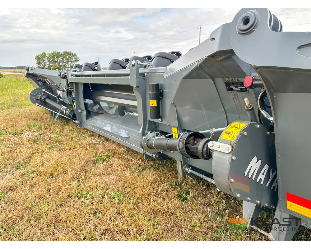 MAYA 12 Row 30’’ Folding Corn Head Chopping Folding - Corn Heads
