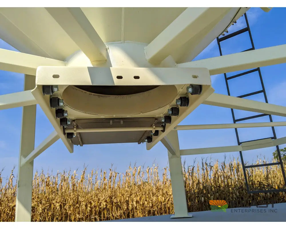 Meridian 1620 Smoothwall Grain Bin - 16’ Diameter 4118 Bushel Capacity Powder Coated Smoothwall Bins