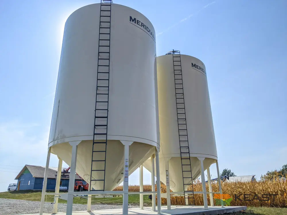Meridian 1620 Smoothwall Grain Bin - 16’ Diameter 4118 Bushel Capacity Powder Coated Smoothwall Bins