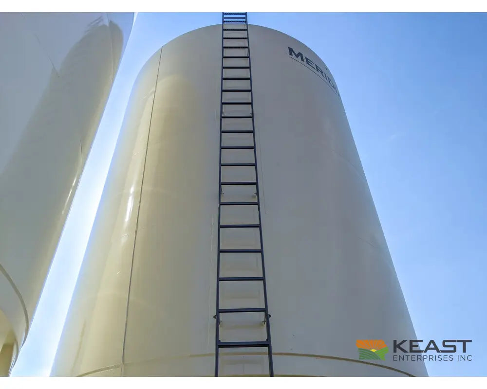 Meridian 1620 Smoothwall Grain Bin - 16’ Diameter 4118 Bushel Capacity Powder Coated Smoothwall Bins