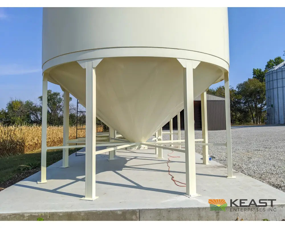 Meridian 1620 Smoothwall Grain Bin - 16’ Diameter 4118 Bushel Capacity Powder Coated Smoothwall Bins