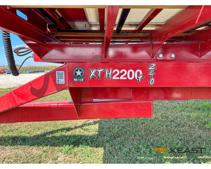 Meyer 8124RT Chainfloor Forage Trailer Rear Unload High Gate Forage Trailers