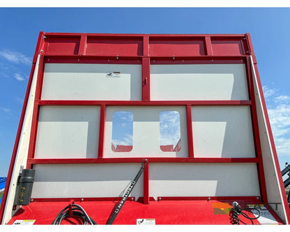 Meyer 8124RT Chainfloor Forage Trailer Rear Unload High Gate Forage Trailers