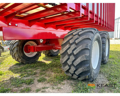 Meyer 8124RT Chainfloor Forage Trailer Rear Unload High Gate Forage Trailers