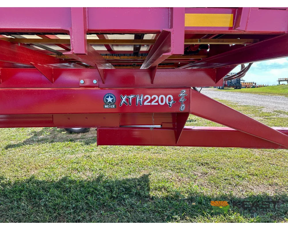 Meyer 8124RT Chainfloor Forage Trailer Rear Unload High Gate Forage Trailers