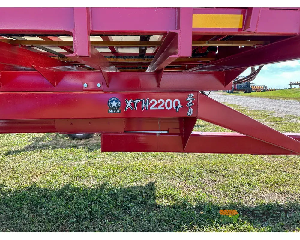 Meyer 8124RT Chainfloor Forage Trailer Rear Unload High Gate Forage Trailers