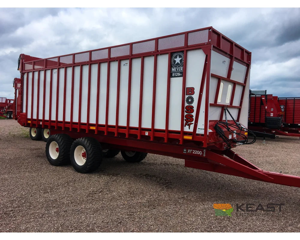 Meyer 8126RT Chainfloor Forage Trailer Rear Unload High Gate Forage Trailers