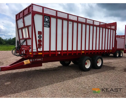 Meyer 8126RT Chainfloor Forage Trailer Rear Unload High Gate Forage Trailers