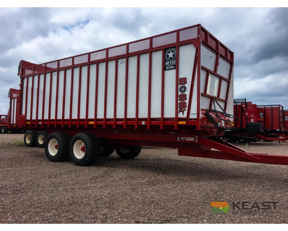 Meyer 8126RT Chainfloor Forage Trailer Rear Unload High Gate Forage Trailers