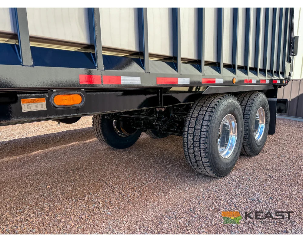 Meyer 9136RT Chainfloor Forage Trailer - Rear Unload Stainless Steel Sides Forage Trailers