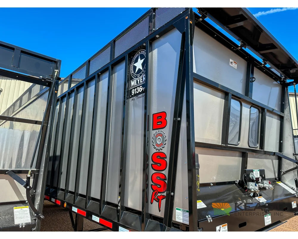 Meyer 9136RT Chainfloor Forage Trailer - Rear Unload Stainless Steel Sides Forage Trailers
