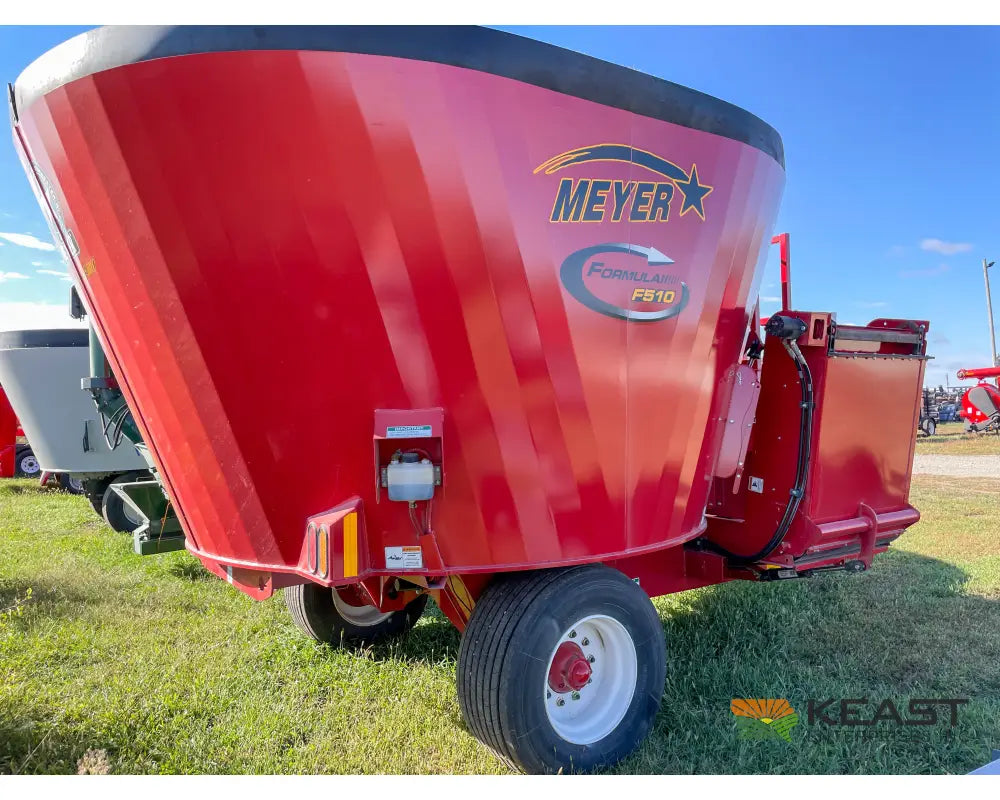 Meyer F510 Pro Feed Wagon 570 Cu Ft Capacity 4’ Conveyor 640XL Scale Feed Wagons