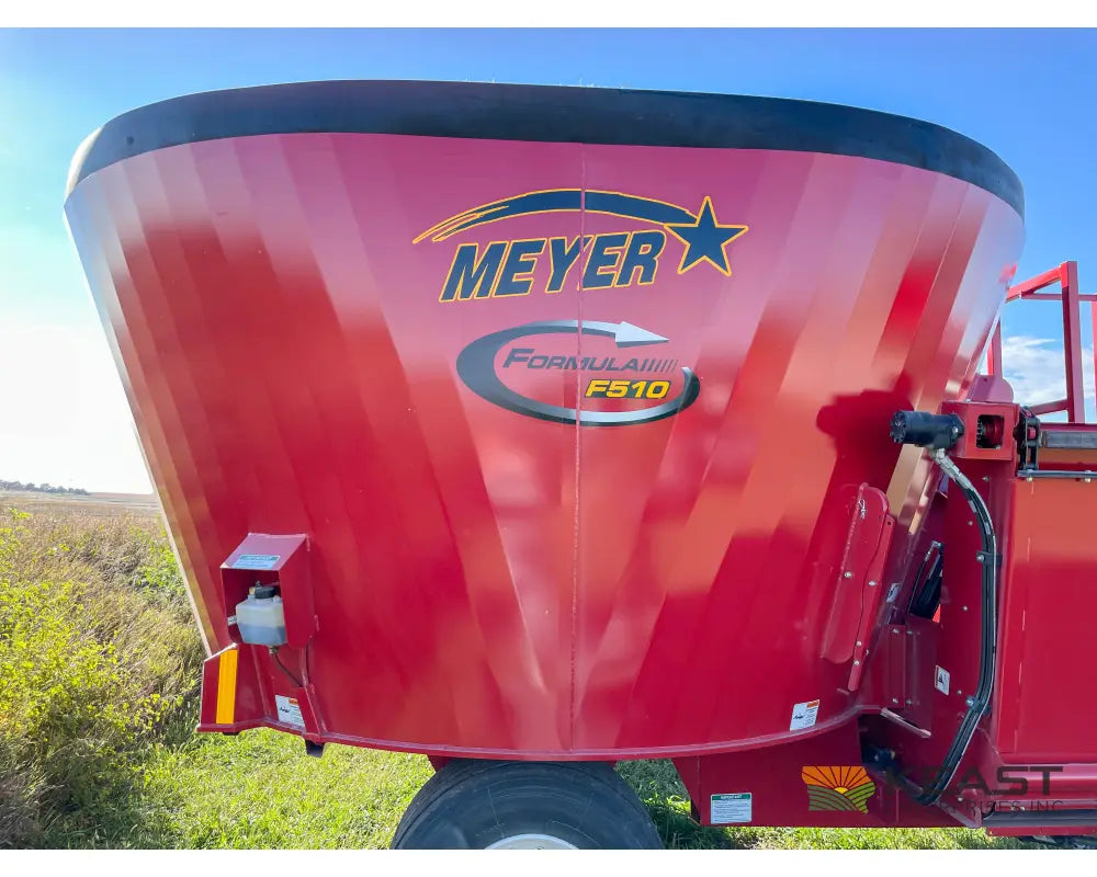 Meyer F510 Pro Feed Wagon 570 Cu Ft Capacity 4’ Conveyor 640XL Scale Feed Wagons