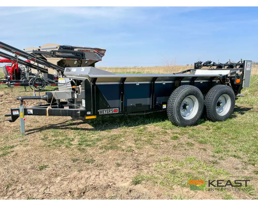 Meyers M350 Manure Spreader 162 Cu Ft Capacity Struck Poly Floor Horizontal Beaters Manure Spreaders