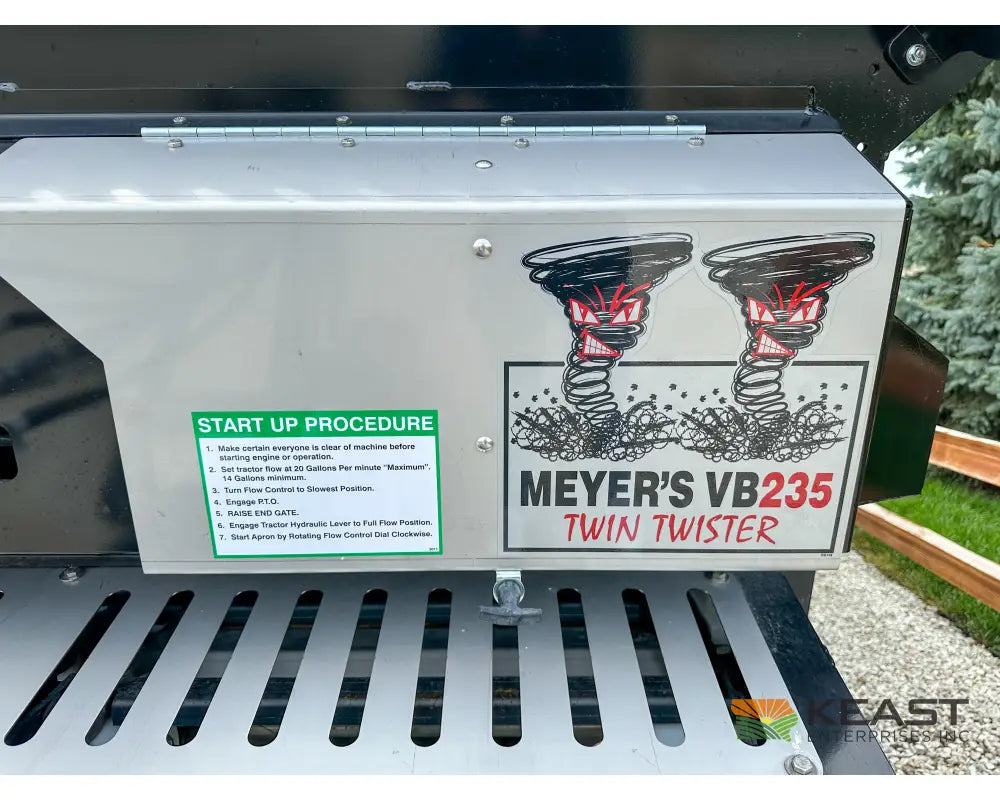 Meyers VB235 Manure Spreader - 235 Cu Ft Capacity Struck Poly Box Manure Spreaders