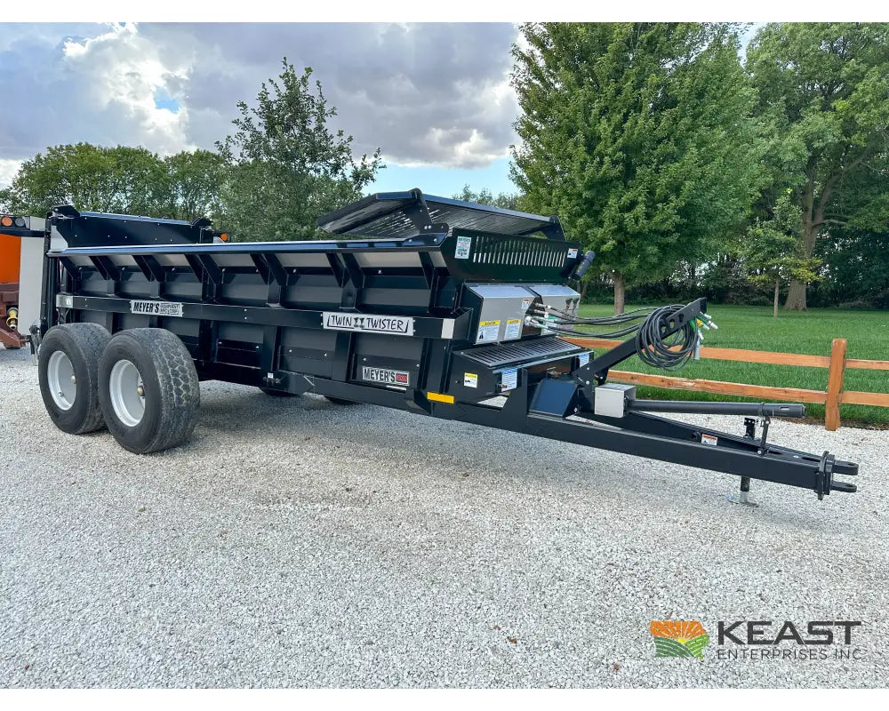 Meyers VB280 Manure Spreader - 280 Cu Ft Capacity Struck Poly Box Manure Spreaders