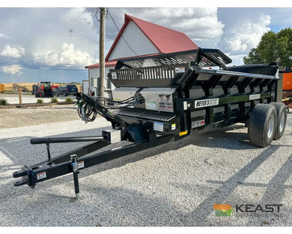 Meyers VB280 Manure Spreader - 280 Cu Ft Capacity Struck Poly Box Manure Spreaders