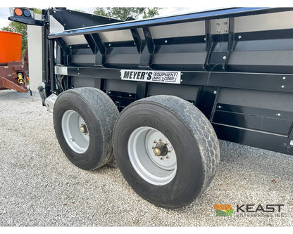 Meyers VB280 Manure Spreader - 280 Cu Ft Capacity Struck Poly Box Manure Spreaders