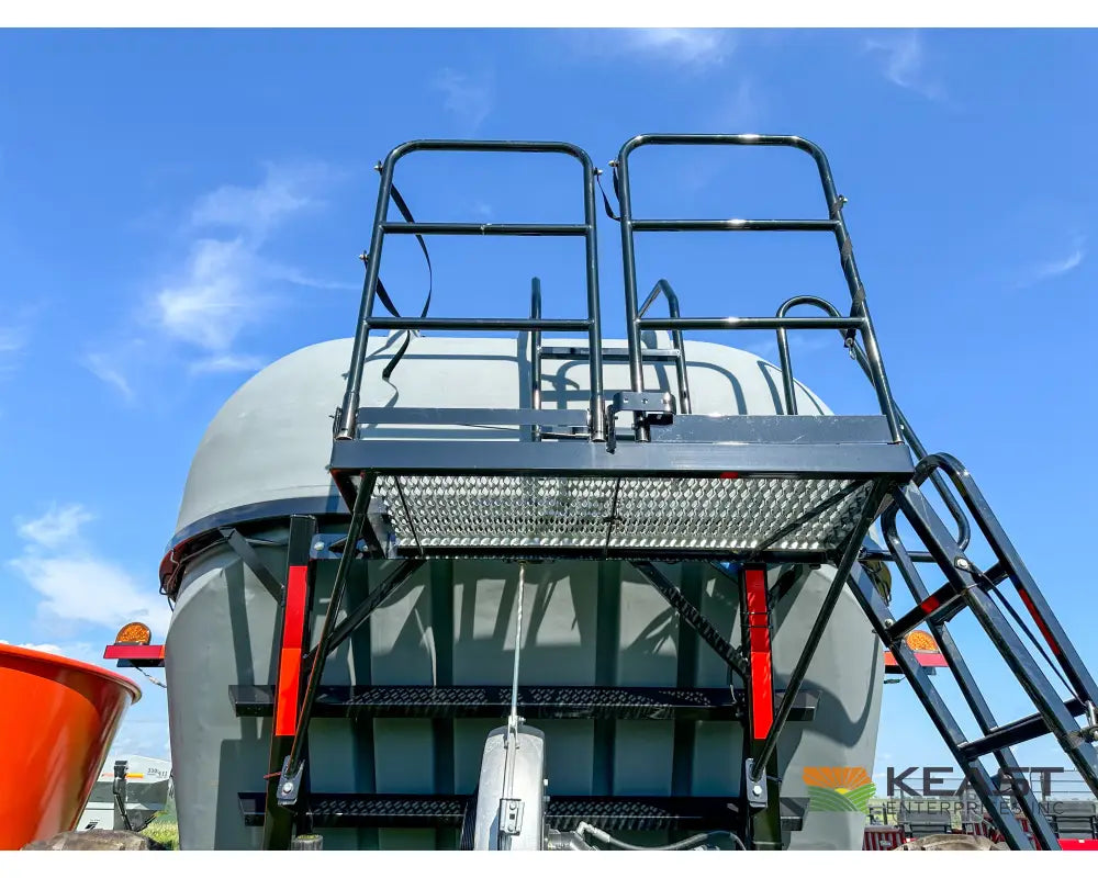 Montag Generation 1 Dry Fertilizer System - 9 Ton 16 Row 2 Section Fertilizer Spreaders