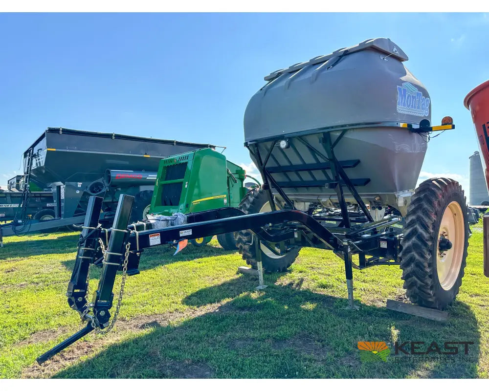 Montag Generation 1 Dry Fertilizer System - 9 Ton 16 Row 2 Section Fertilizer Spreaders