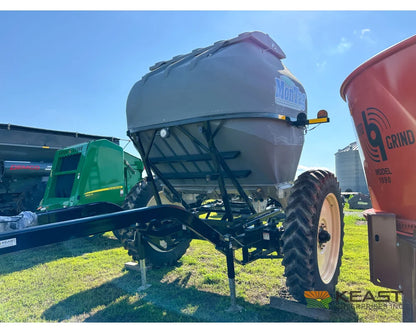 Montag Generation 1 Dry Fertilizer System - 9 Ton 16 Row 2 Section Fertilizer Spreaders