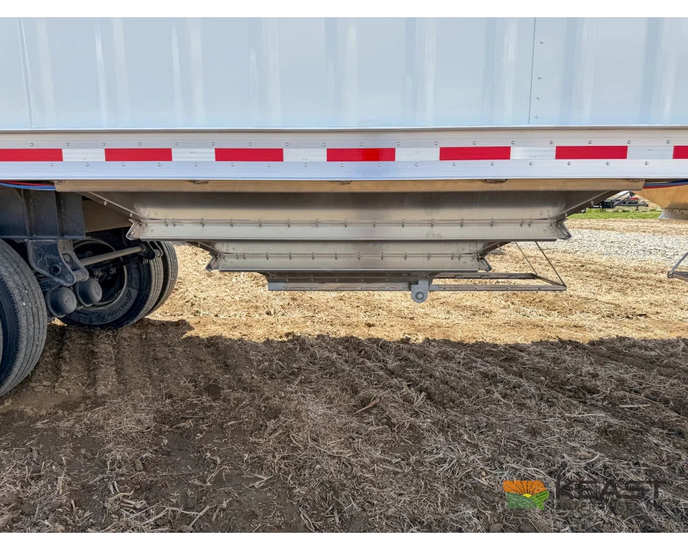 Neville 38.5’ Aluminum Hopper Bottom Grain Trailer Electric Tarp - Grain Trailers