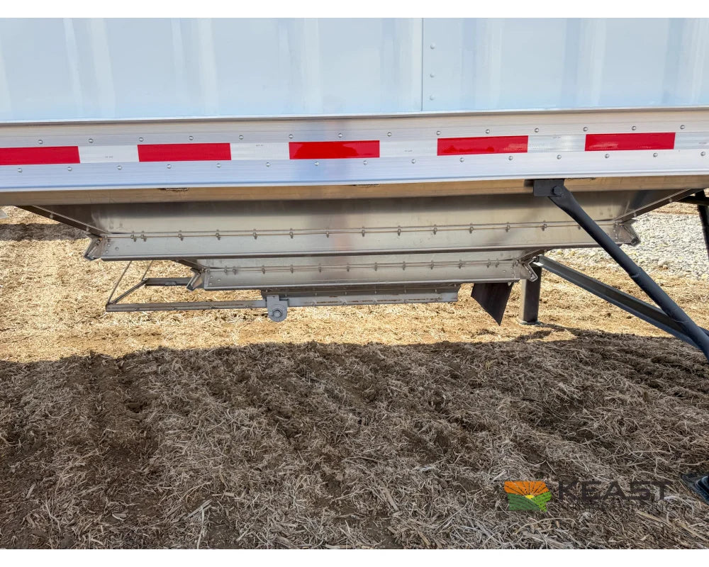 Neville 38.5’ Aluminum Hopper Bottom Grain Trailer Electric Tarp - Grain Trailers