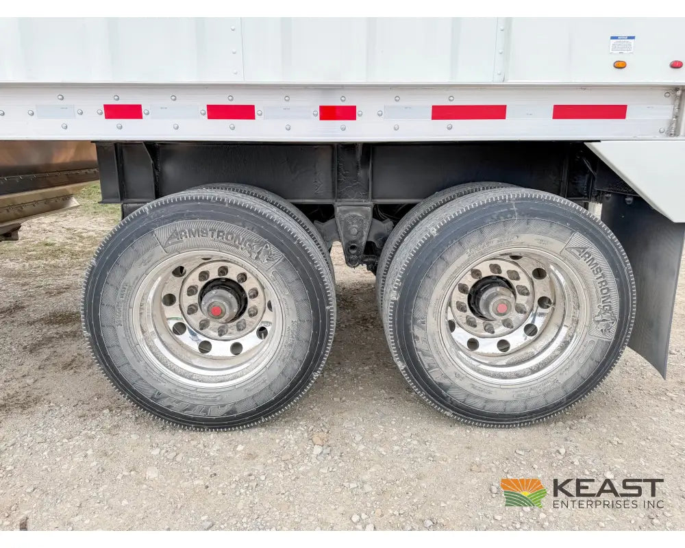 Neville 38.5’ Aluminum Hopper Bottom Grain Trailer Electric Tarp Grain Trailers