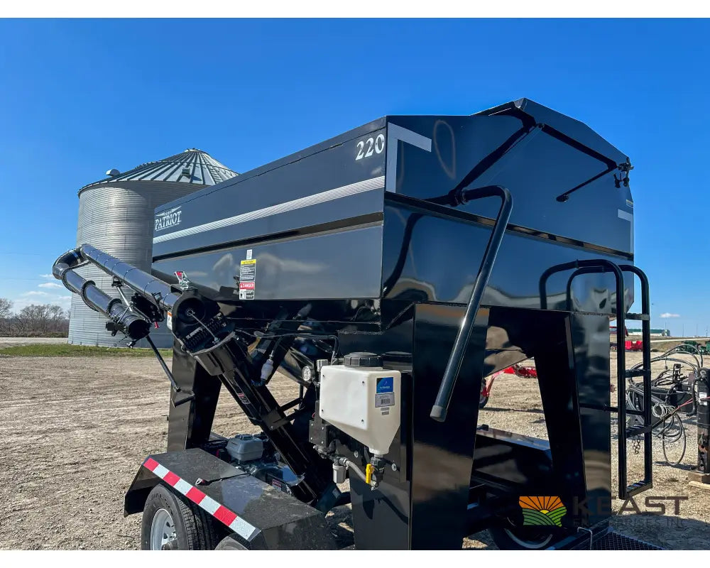 Patriot 220 Bulk Seed Tender - Electric Start Honda Engine Wireless Controls Poly Cup Auger Seed Tenders