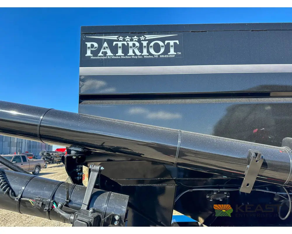 Patriot 220 Bulk Seed Tender - Electric Start Honda Engine Wireless Controls Poly Cup Auger Seed Tenders