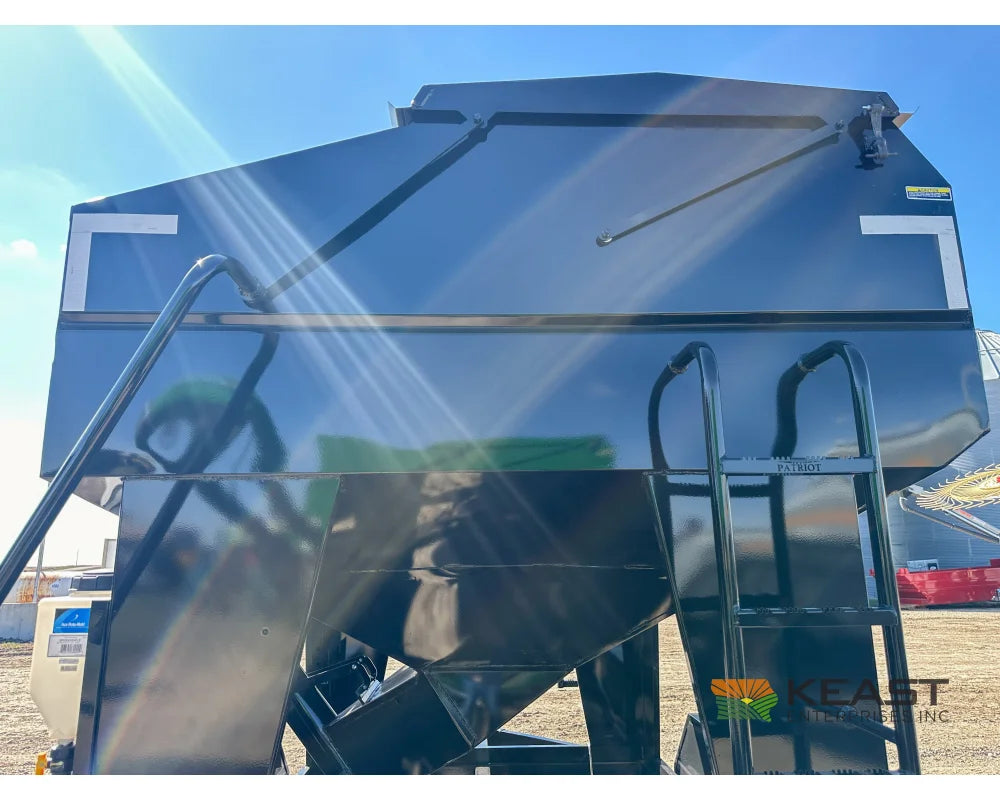 Patriot 220 Bulk Seed Tender - Electric Start Honda Engine Wireless Controls Poly Cup Auger Seed Tenders