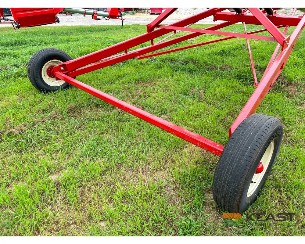 Peck 1282 Auger 12’’ x 82’ Manual Swingaway - Augers