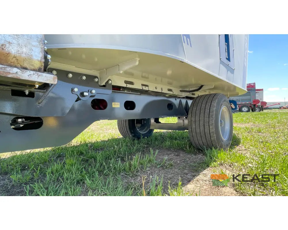 Penta 6730 Feed Wagon 640 Cu Ft Capacity 3’ Conveyor EZ2800 Scale Feed Wagons