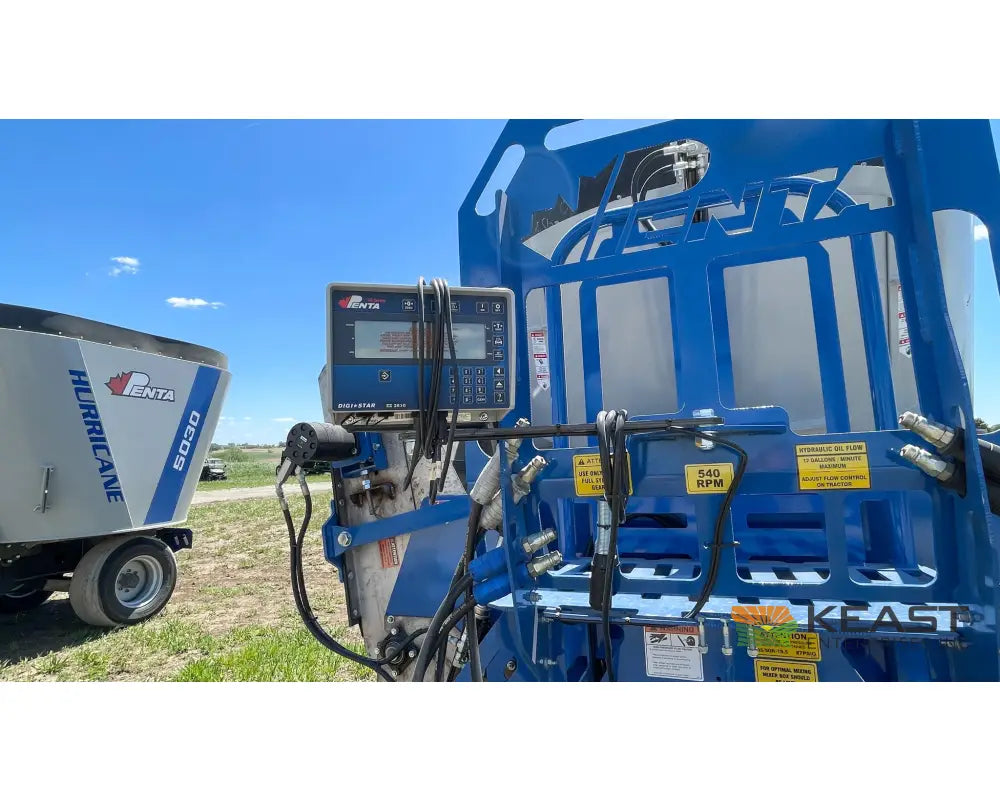 Penta 6730 Feed Wagon 640 Cu Ft Capacity 3’ Conveyor EZ2800 Scale Feed Wagons