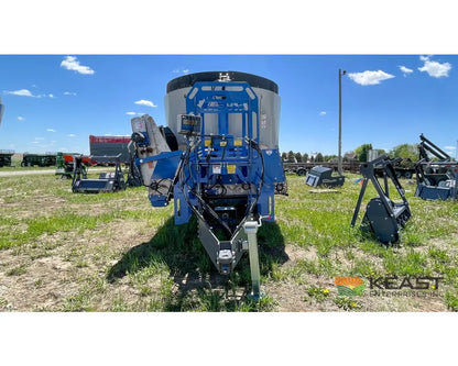 Penta 6730 Feed Wagon 640 Cu Ft Capacity 3’ Conveyor EZ2800 Scale Feed Wagons