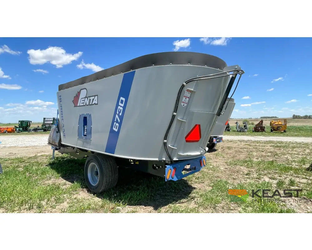 Penta 6730 Feed Wagon 640 Cu Ft Capacity 3’ Conveyor EZ2800 Scale Feed Wagons
