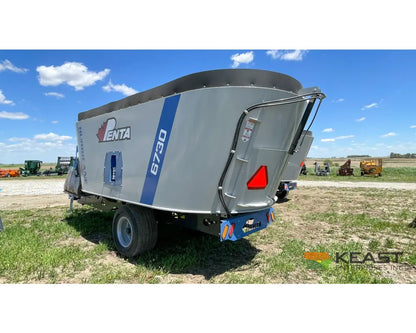 Penta 6730 Feed Wagon 640 Cu Ft Capacity 3’ Conveyor EZ2800 Scale Feed Wagons