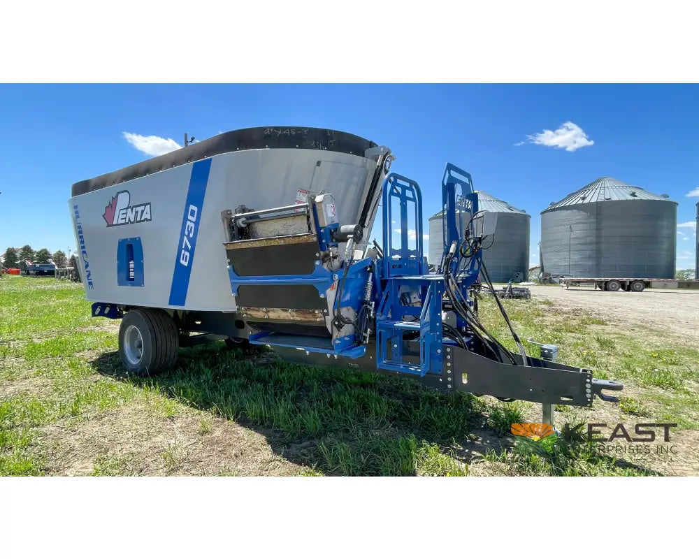 Penta 6730 Feed Wagon 640 Cu Ft Capacity 3’ Conveyor EZ2800 Scale Feed Wagons