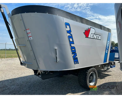 Penta 6740 Feed Wagon 650 Cu Ft Capacity 3’ Conveyor EZ2800 Scale - Feed Wagons